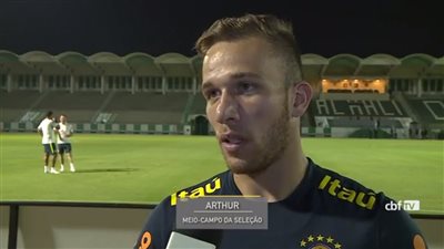 ميلو: سعيد بفرصة المشاركة مع منتخب البرازيل