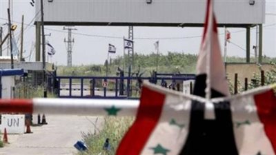 وسائل إعلام سورية: رفع العلم السوري فوق معبر القنيطرة بين سوريا والجولان