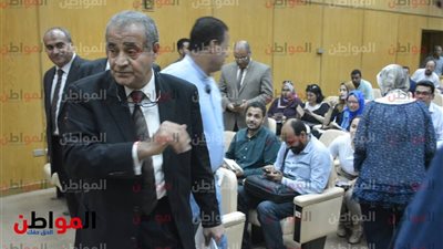 وزير التموين يستعرض آخر تطورات تحديث البطاقات وإضافة المواليد 