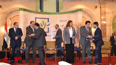 صور| جانب من تكريم أوائل الثانوية العامة بحضور وزراء مصر برعاية مؤسسة فريد خميس 