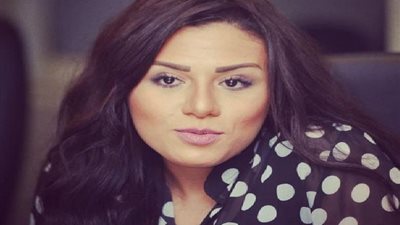 والدة الراحلة غنوة: أنغام غسِلت بنتى ووعدتني بدفن جثتي معها