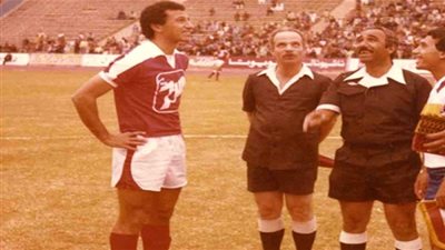 كورة زمان| الأهلي يخسر بطولة إفريقيا (83) بفضيحة تحكيمية 