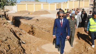 انتهاء  17%من مشروع الصرف الصحي بقرية القولة فى سوهاج