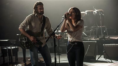  فيلم a star is born يواصل تألقه بتحقيق 135 مليون دولار