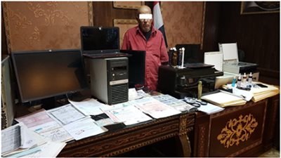 ضبط شخص يقوم بتزييف وتزوير العملة المحلية بالبحيرة