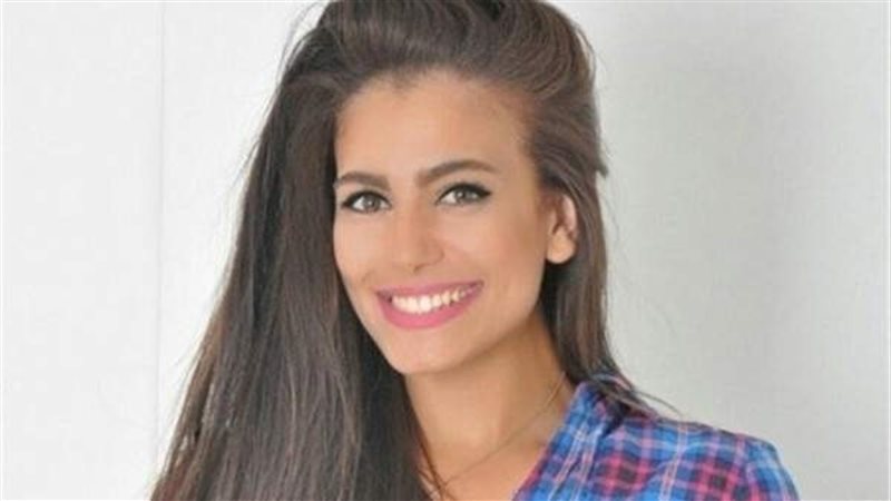 الفنانة ولاء شريف
