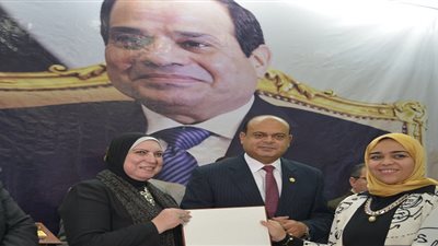 فيديو .. أصحاب مصانع يروون نجاحهم مع جهاز تنمية المشروعات: إيد لوحدها متسقفش