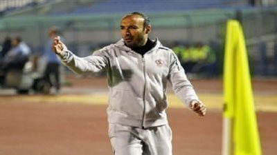 أيمن عبدالعزيز بديلا لأمير عزمي في جهاز الزمالك