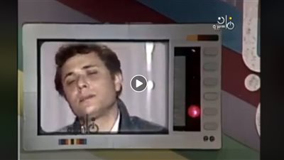 فيديو.. تقليد محمود عبد العزيز لشخصية مشهورة 