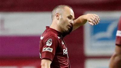 إنييستا: أنتظر اللعب أمام برشلونة 