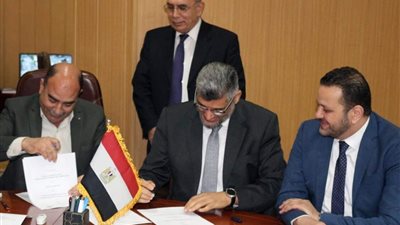 جامعة المنصورة توقع عقد دراسات مشروع المترو بتمويل فرنسي
