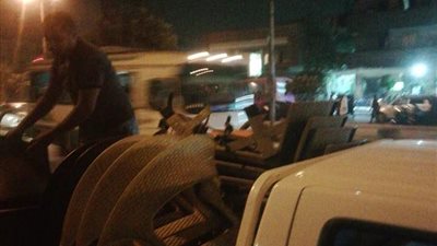حملات مسائية مكبرة لرفع الإشغالات من حي شرق شبرا الخيمة