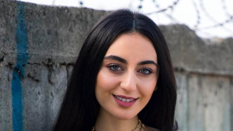 فايا يونان أول مطربة