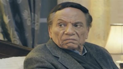 فيديو| خروج عادل إمام عن النص في مسرحية الواد سيد الشغال .. هكذا كانت النتيجة ؟