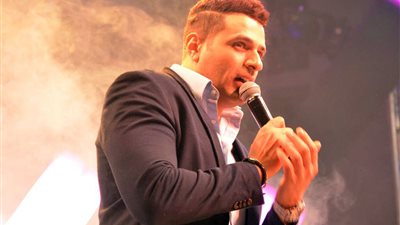 محمد نور لمنى الشاذلي: غنيت هندي بإحدى الحفلات 