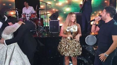 صور|ظهور مثير لمحمد حماقي في زفاف شيماء سيف.. وهكذا أحيت دنيا سميرغانم الليلة
