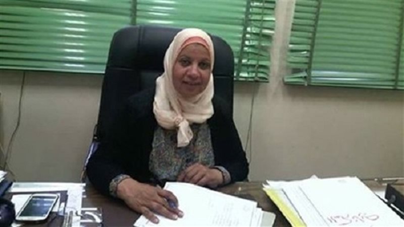  آمال هاشم، وكيل