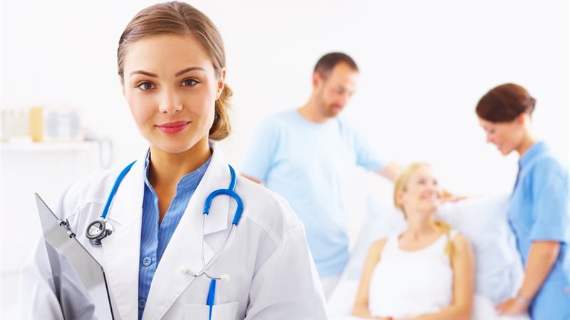 أطباء التجميل 
