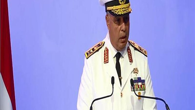 الفريق أحمد خالد