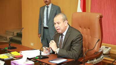 مجازاة 40 طبيبا وموظفا بمستشفى الرمد بكفر الشيخ 
