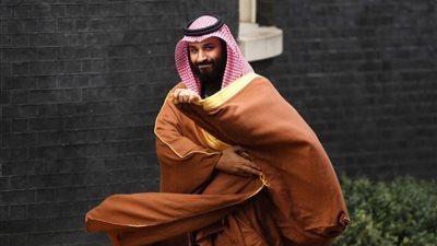 ولي العهد السعودي يغري مانشستر يونايتد