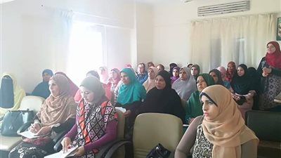 صور.. ننشر فعاليات الدورة التدريبية بقومى المرأة فى بني سويف