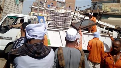 صور.. رفع 376 حالة إشغال متنوعة بشوارع مدينة إهناسيا في بني سويف 