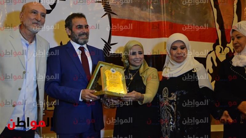 احمد عبد العزيز 
