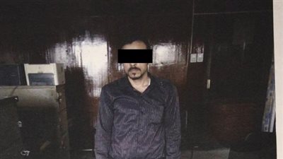ضبط شخص إثر قيامه بتقليد العلامات التجارية دون تصريح في مصر الجديدة 