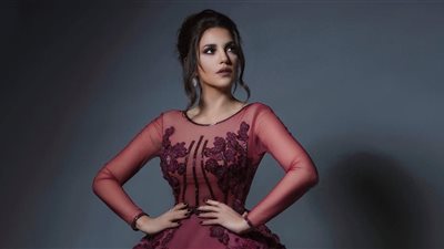 درة بإطالة جريئة عبر 