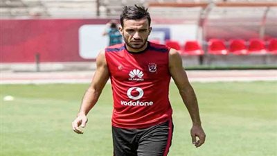 علي معلول: أنا لاعب سيء الحظ.. وتلقيت عروض برتغالية وفرنسية