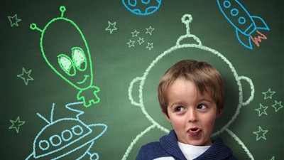 ابني بيتخيل حاجات ماحصلتش..إزاي أعالجه
