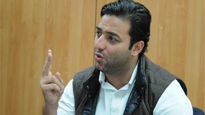 ميدو يطالب رئيس الزمالك بفسخ عقده مع بريزنتيشن  