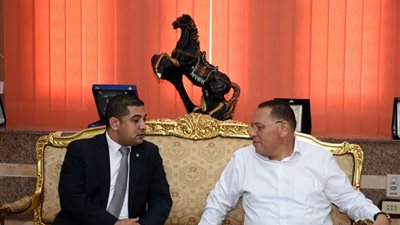 محافظ الشرقية يلتقي رئيس الهيئة العامة لتعليم الكبار لمناقشة أوجه التعاون