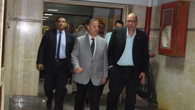 تفعيل مبادرة لدعم الأطقم الطبية في فن التعامل مع المرضى بمستشفى بني سويف الجامعي
