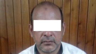 القبض على مدرس بتهمة الإتجار في النقد الأجنبي 