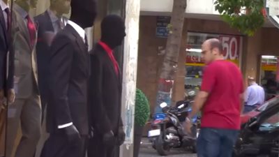 فيديو | تماثيل بتتحرك!!