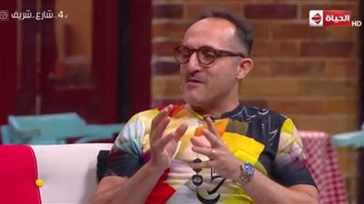 فيديو.. عرض أزياء 4 شارع شريف مصمم الأزياء العالمي عمرو البنا وكوليكشن الشتاء الجديد