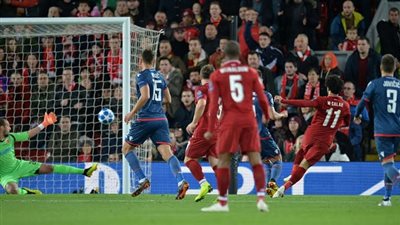فيديو.. محمد صلاح يسجل في مرمي النجم الأحمر 