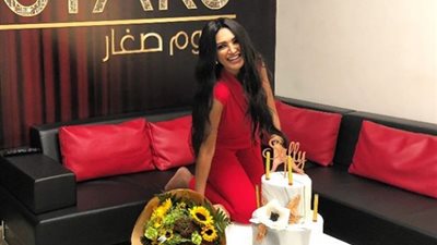 فيديو| mbc 1  تفاجيء سالي عبد السلام في عيد ميلادها 