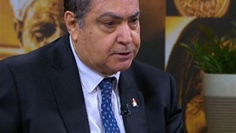  الدكتور محمد غريب