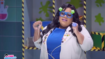 فيديو.. شيماء سيف تتعرض لصعق كهربائي