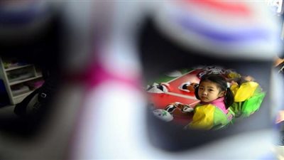دى مجنونة ولا ايه.. طعن 14 طفلا على يد سيدة .. والسبب !