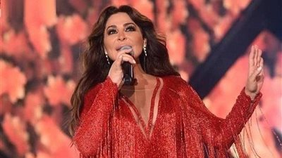 فيديو جراف| في ميلاد ملكة الإحساس إليسا.. شاهد أشهر أفيشات ألبوماتها 