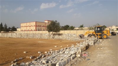 حملة موسعة في برج العرب لإزالة التعديات على أرض أملاك الدولة 