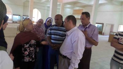 صور.. رئيس قطاع المتاحف في زيارة تفقدية لمتحف آثار الوادي الجديد