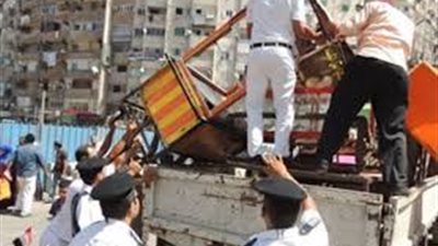 ضبط وتحرير 250 محضر إشغالات خلال حملات مرافق بميادين وشوارع أبنوب بأسيوط