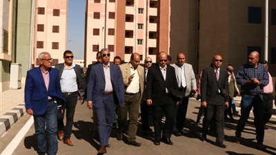 صور.. محافظ القاهرة يتفقد مشروعي المحروسة تمهيدًا لافتتاحها 