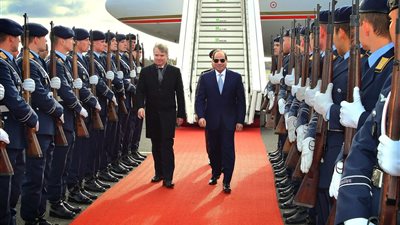 في 5 صور .. شاهد مراسم استقبال السيسي في برلين 