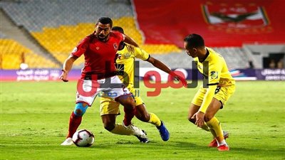 فيديو.. الأهلي يتقدم على الوصل بهدف بعد مرور 75 دقيقة